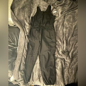 Old Navy Sleeveless StretchTech Wrap-Effect Jumpsuit for Women - size Large